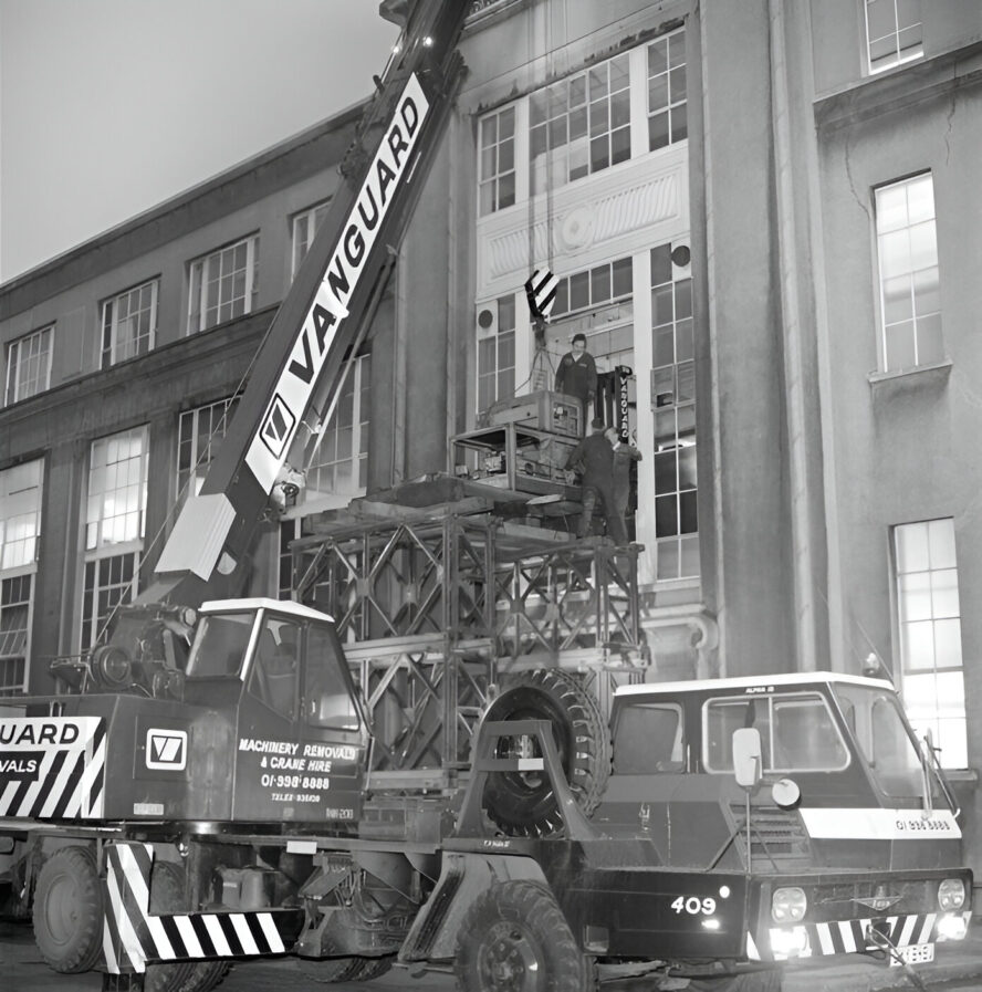 History 1977 upscaled